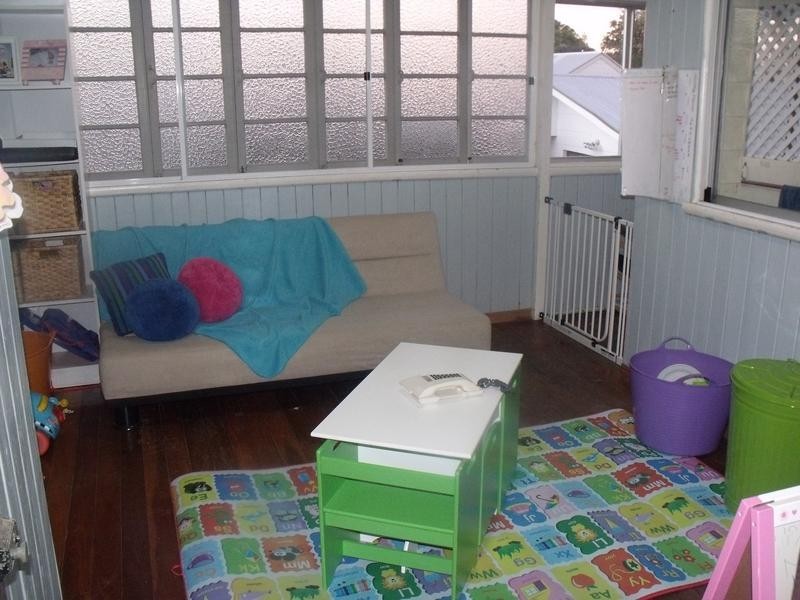 20 Churchill St, Urangan QLD 4655