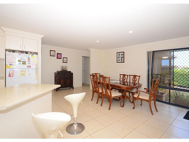 8 Kinross Crt, Kawungan QLD 4655