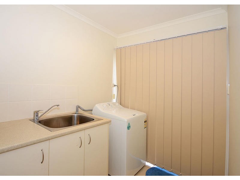 8 Kinross Crt, Kawungan QLD 4655