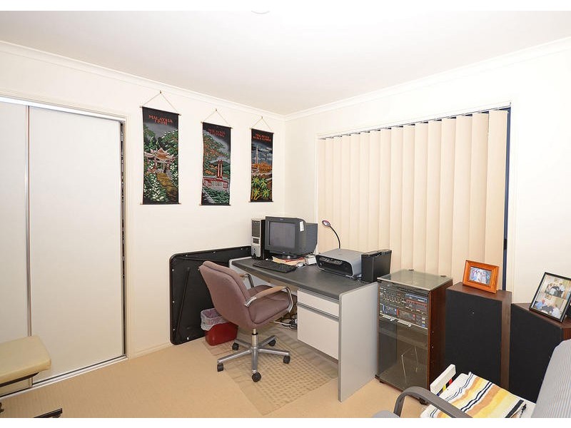 8 Kinross Crt, Kawungan QLD 4655