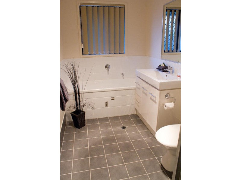 49 Yarrilee Cct, Dundowran QLD 4655