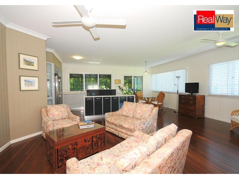 22 Truro St, Torquay QLD 4655
