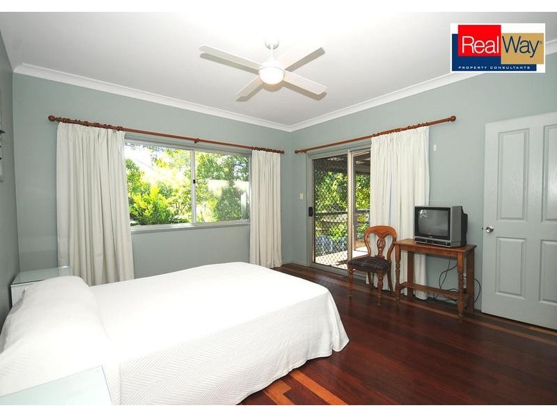 22 Truro St, Torquay QLD 4655