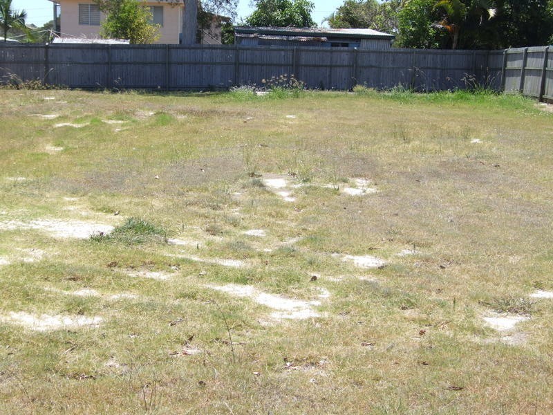 13 Herbert St, Urangan QLD 4655