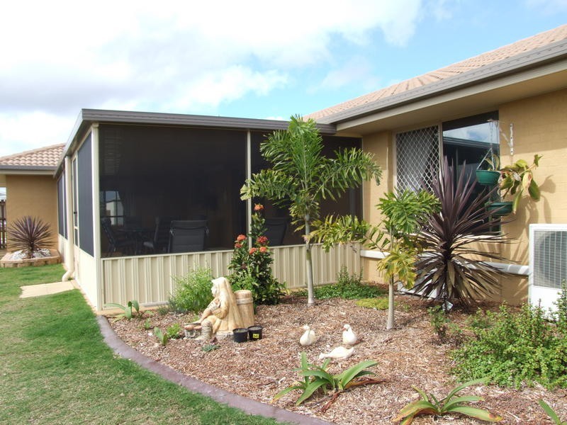 11 Endeavour Way, Eli Waters QLD 4655