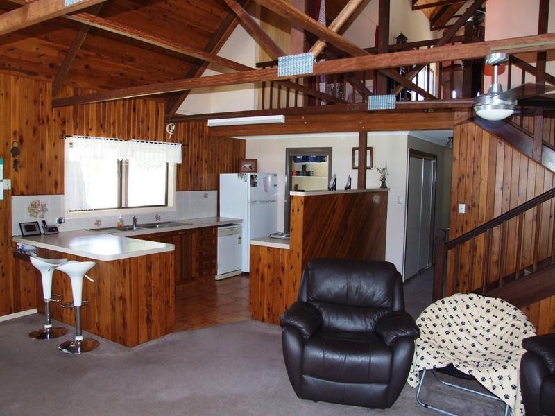 37 Beacon Rd, Booral QLD 4655