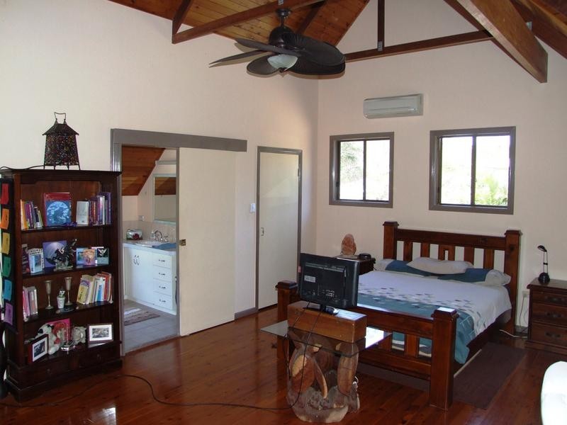 37 Beacon Rd, Booral QLD 4655