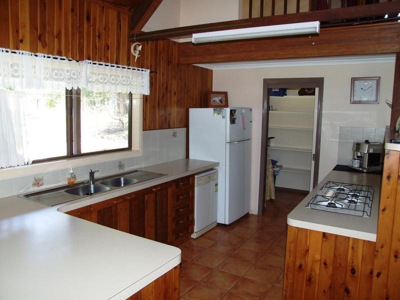 37 Beacon Rd, Booral QLD 4655