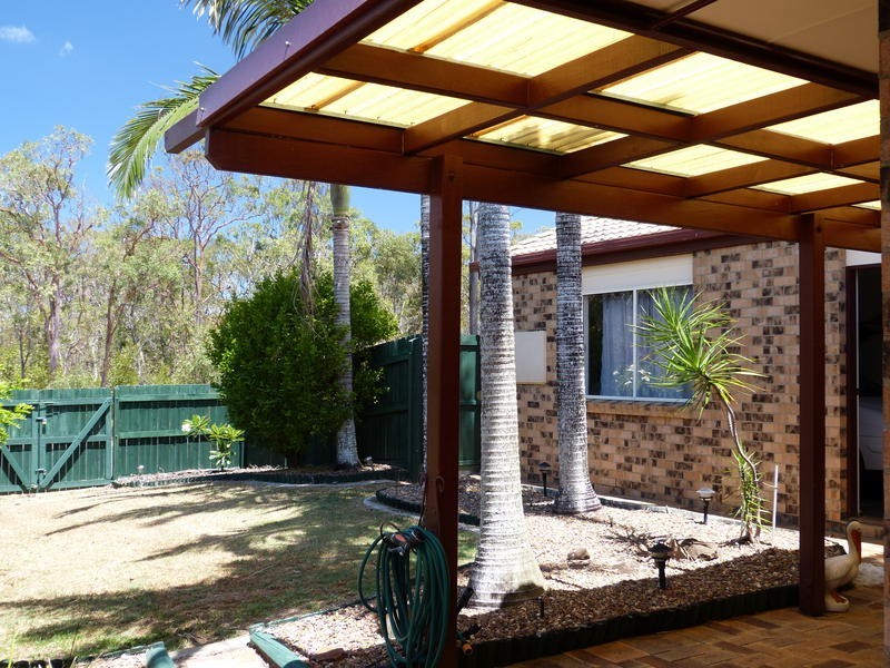 111 Bideford St, Torquay QLD 4655