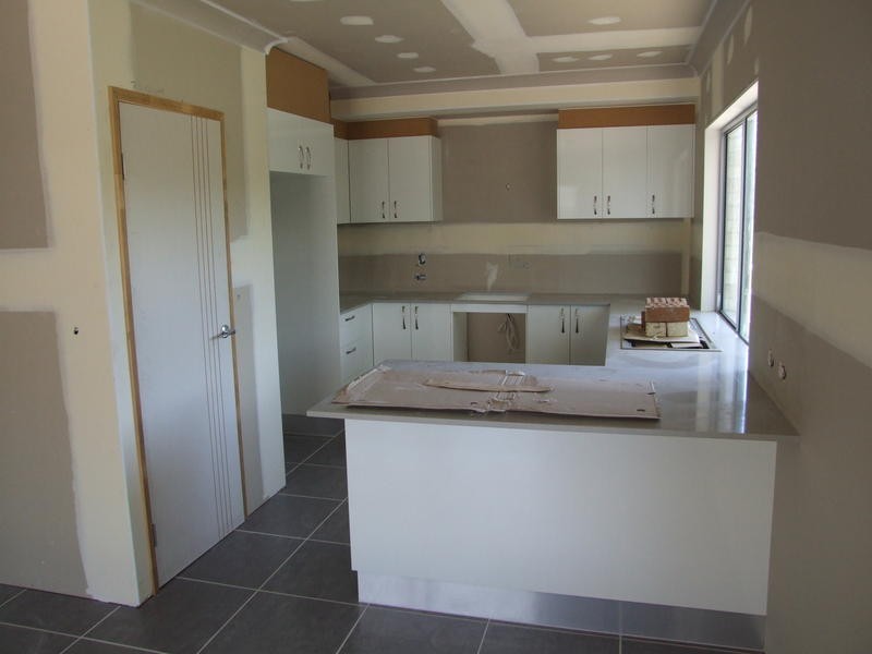 1 Taela Crt, Urangan QLD 4655