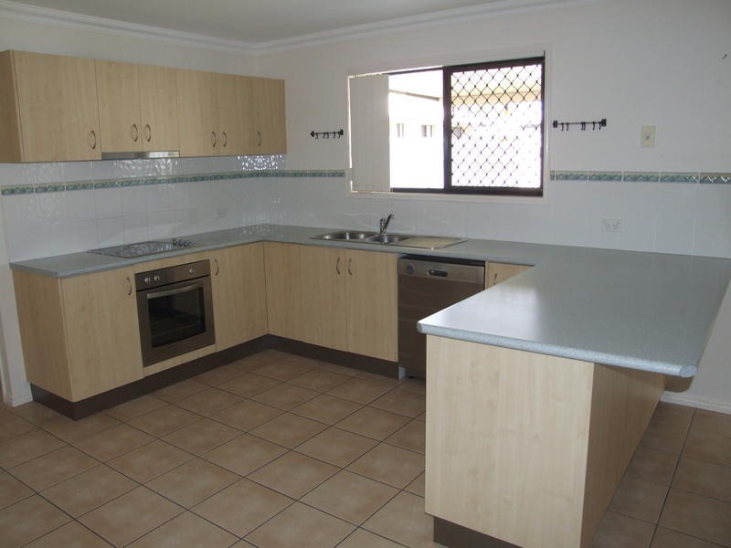 86 Caddy Ave, Urraween QLD 4655