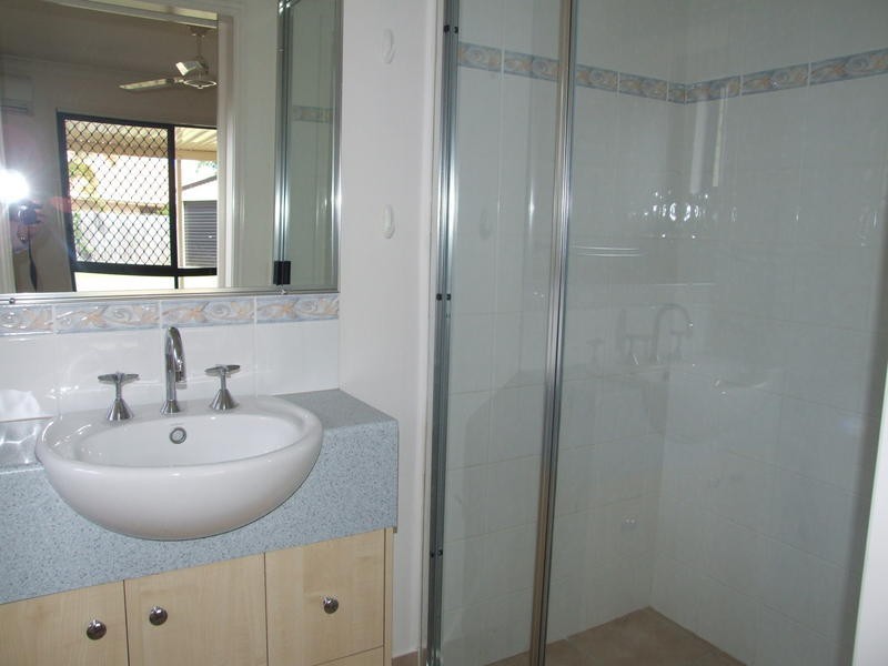 86 Caddy Ave, Urraween QLD 4655