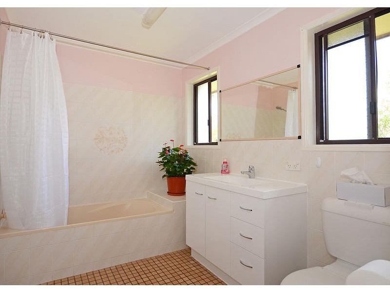 7 Namwen Crt, Pialba QLD 4655