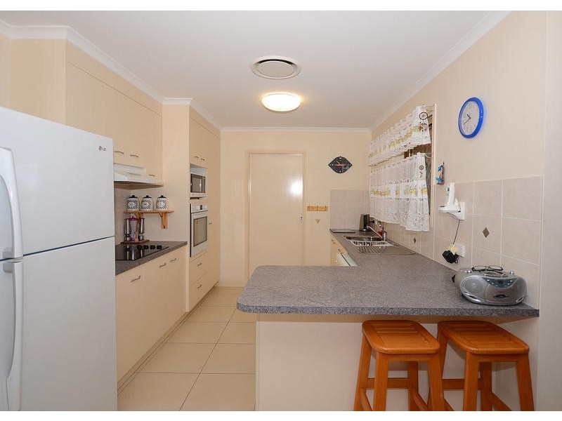 37 Bunya Crt, Eli Waters QLD 4655