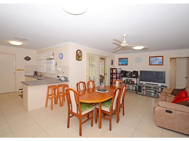 37 Bunya Crt, Eli Waters QLD 4655