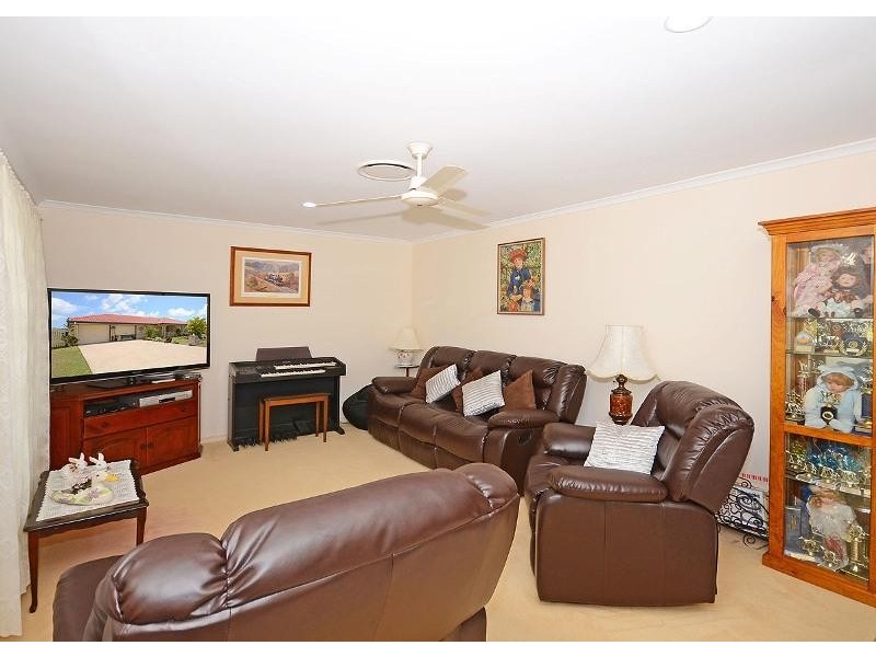 37 Bunya Crt, Eli Waters QLD 4655