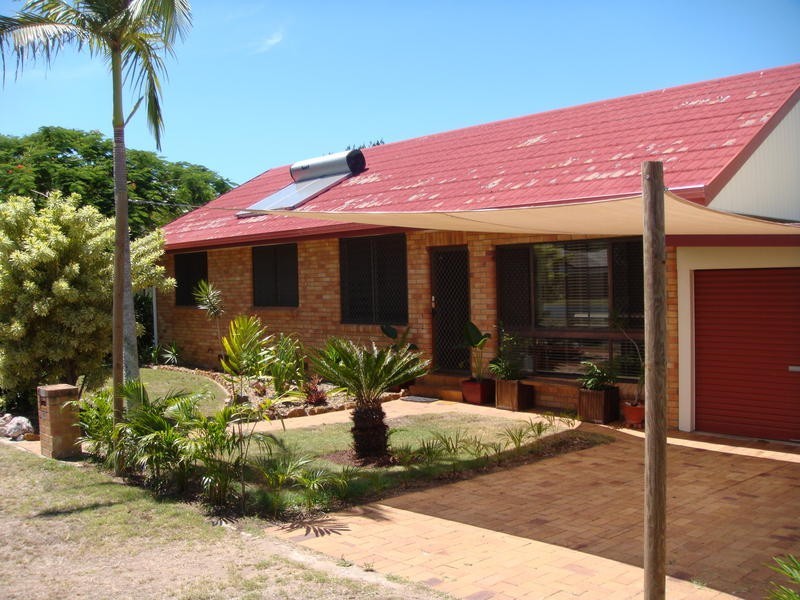 19 Truro St, Torquay QLD 4655