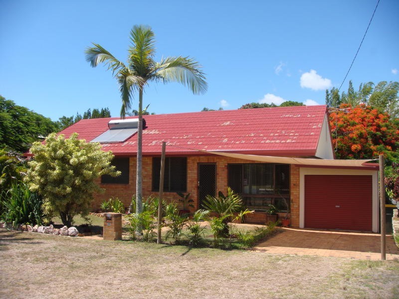 19 Truro St, Torquay QLD 4655