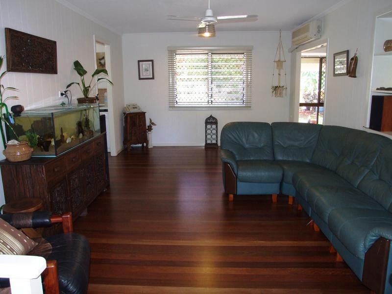 19 Truro St, Torquay QLD 4655