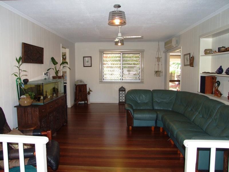 19 Truro St, Torquay QLD 4655