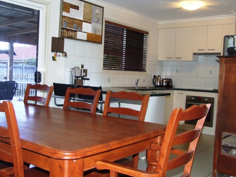 91 North St, Point Vernon QLD 4655