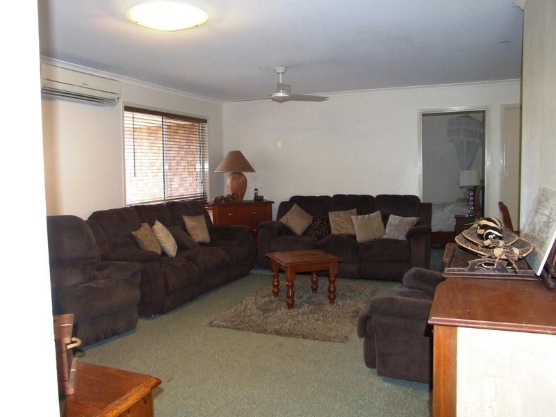 91 North St, Point Vernon QLD 4655