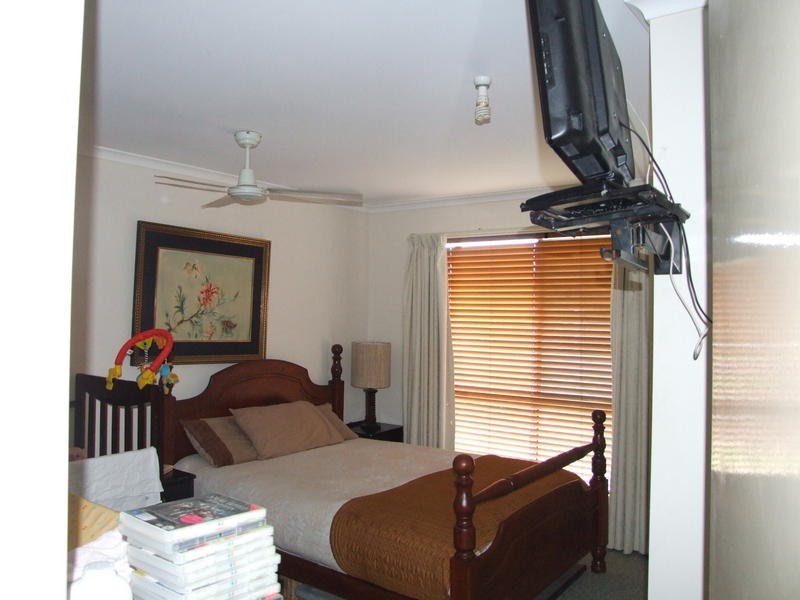 91 North St, Point Vernon QLD 4655