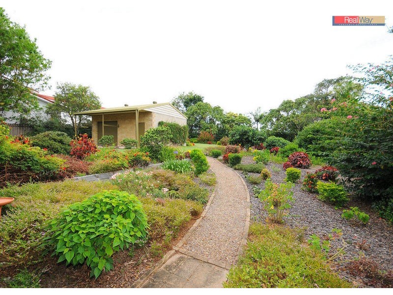 168 Christensen St, Urraween QLD 4655