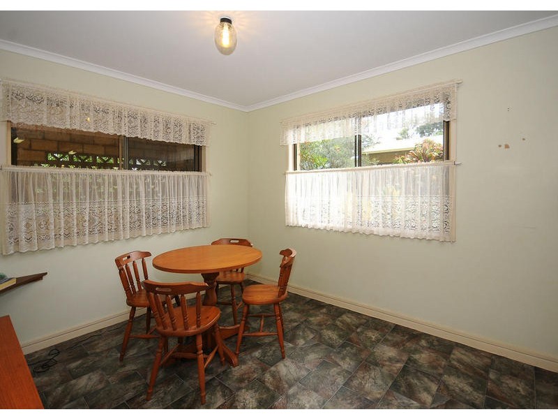 168 Christensen St, Urraween QLD 4655