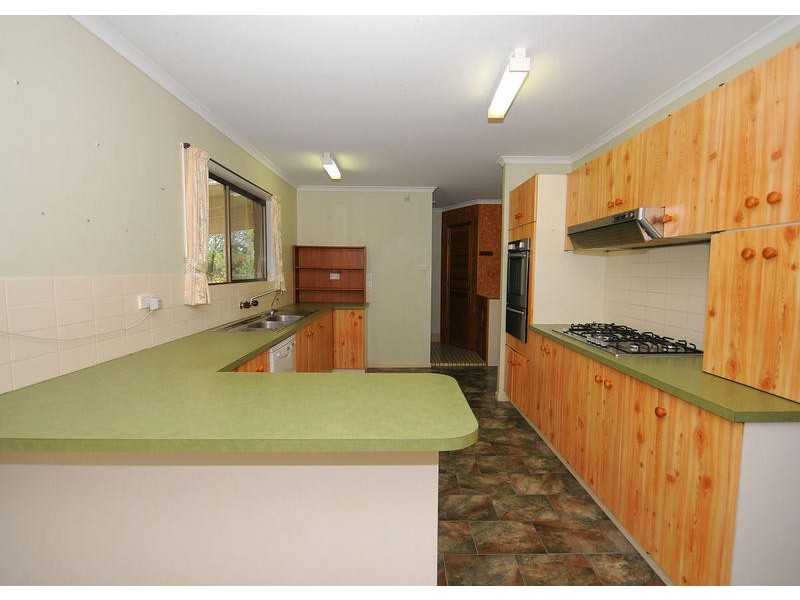 168 Christensen St, Urraween QLD 4655