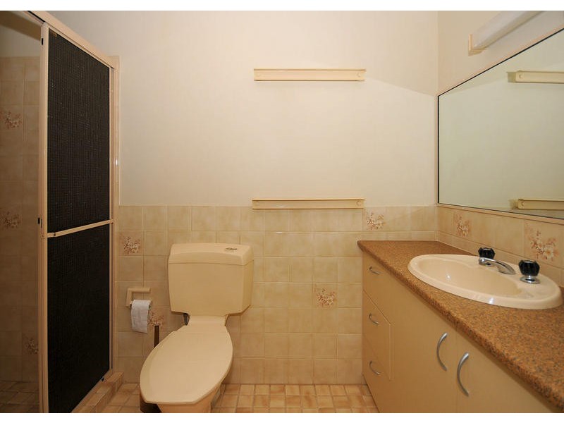 168 Christensen St, Urraween QLD 4655