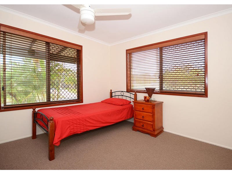 5 Andersen Ave, Urraween QLD 4655