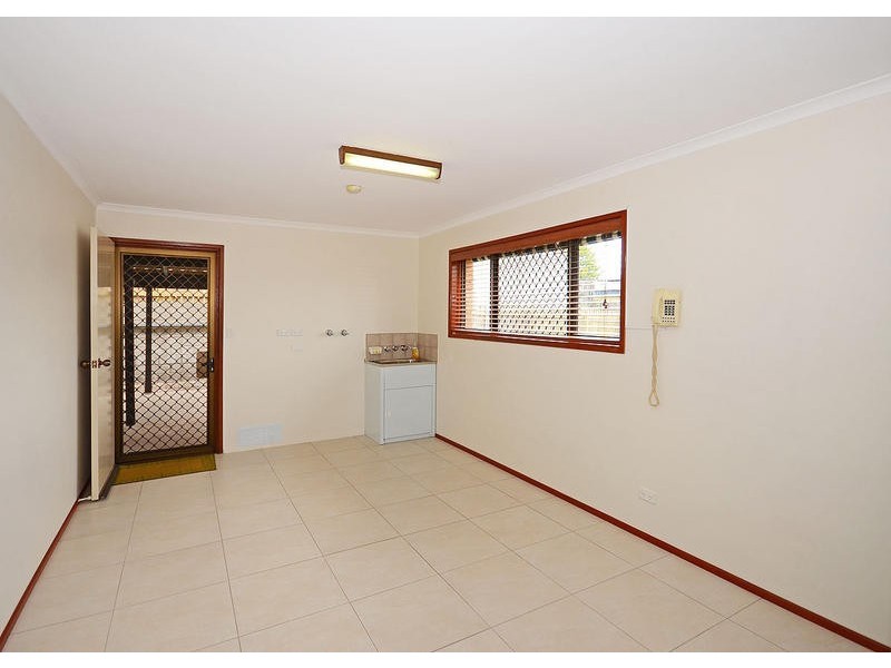 5 Andersen Ave, Urraween QLD 4655