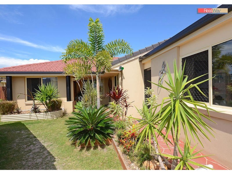 33 Bunya Court, Eli Waters QLD 4655