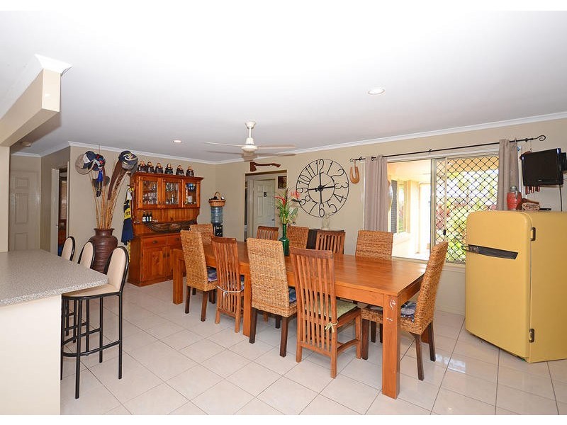 33 Bunya Court, Eli Waters QLD 4655