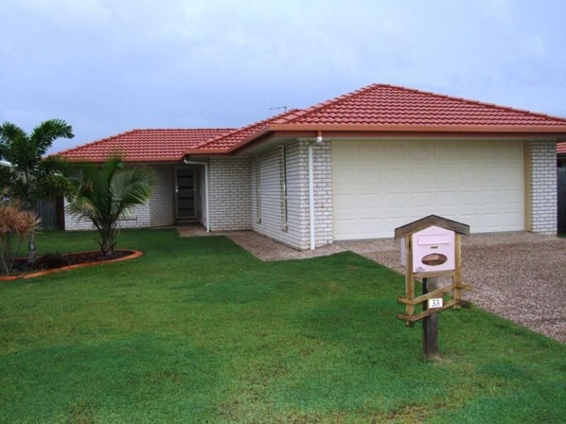 33 Pembridge Cct, Urraween QLD 4655