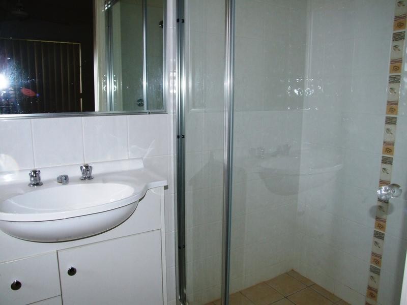 33 Pembridge Cct, Urraween QLD 4655