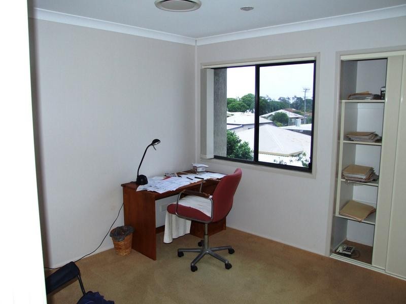 2 30 East St, Scarness QLD 4655