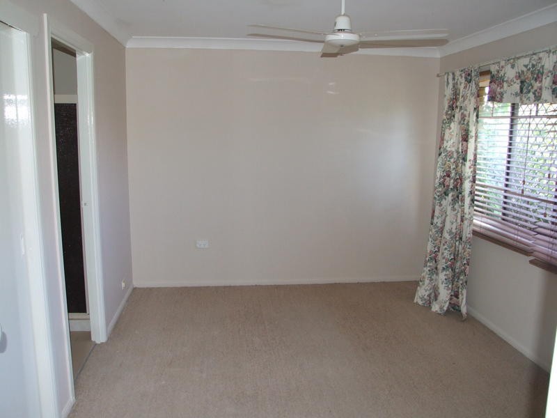 10 Granada Ct, Point Vernon QLD 4655