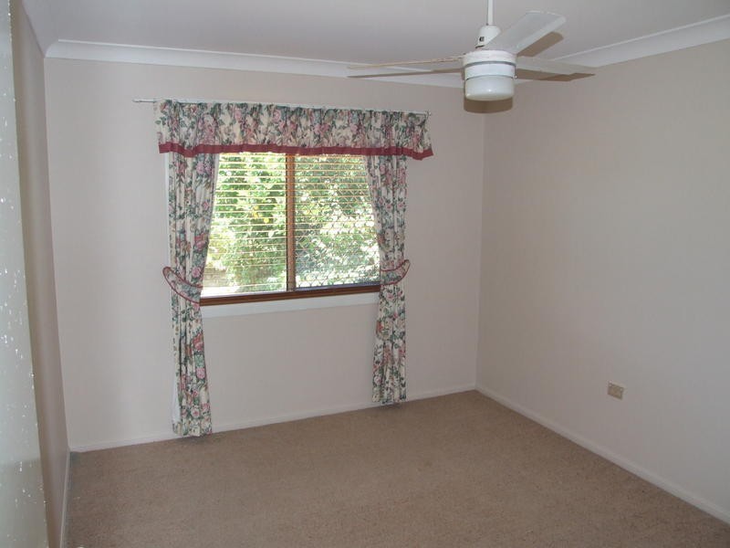 10 Granada Ct, Point Vernon QLD 4655