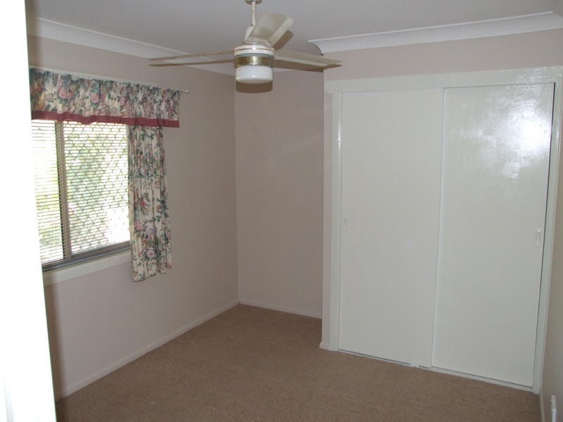 10 Granada Ct, Point Vernon QLD 4655