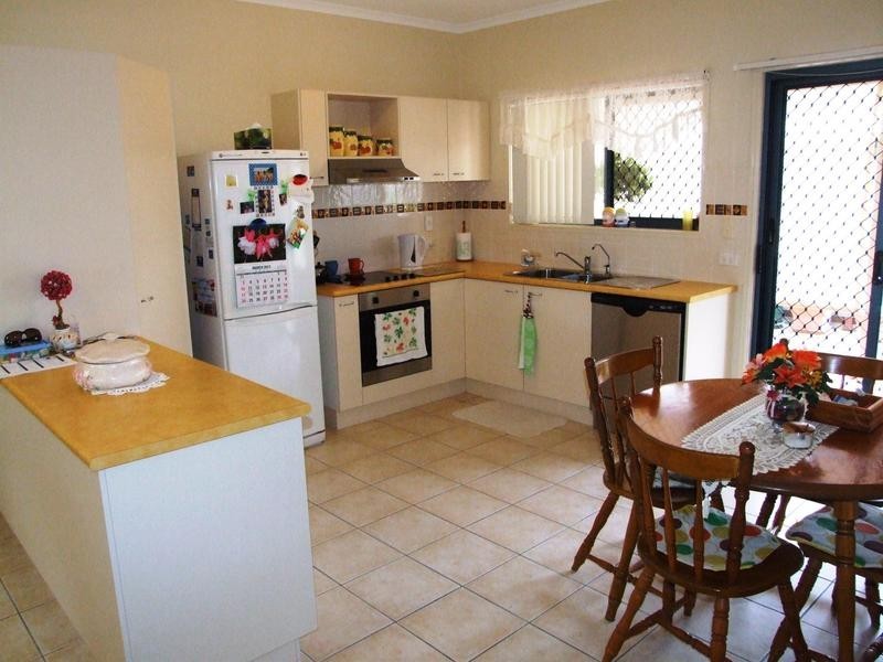 34/ 34 Elizabeth St, Urangan QLD 4655