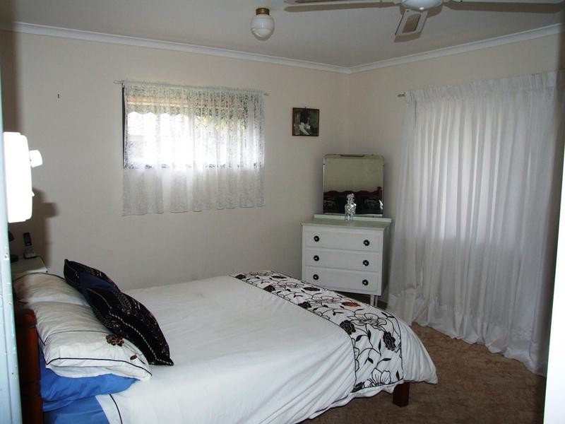 36 Colyton St, Torquay QLD 4655