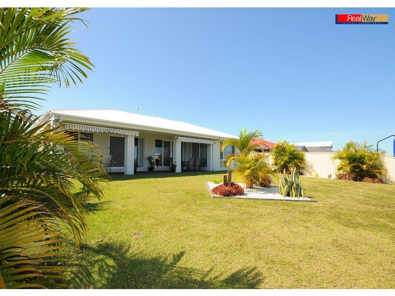 52 Earl St Vincent Cct, Eli Waters QLD 4655