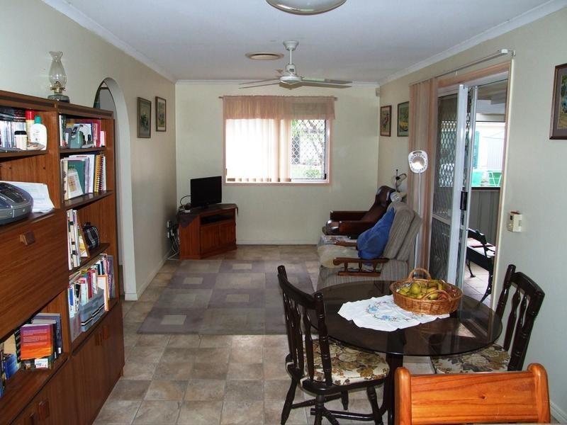 65 Banksia St, Point Vernon QLD 4655