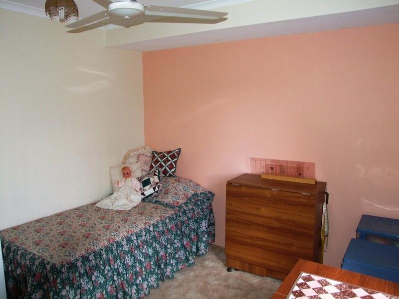 65 Banksia St, Point Vernon QLD 4655