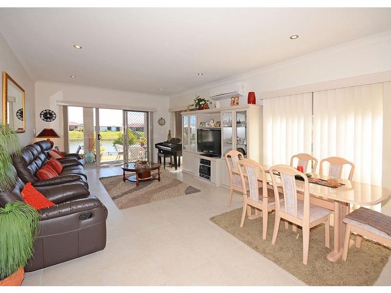 7 Lady Nelson Dr, Eli Waters QLD 4655