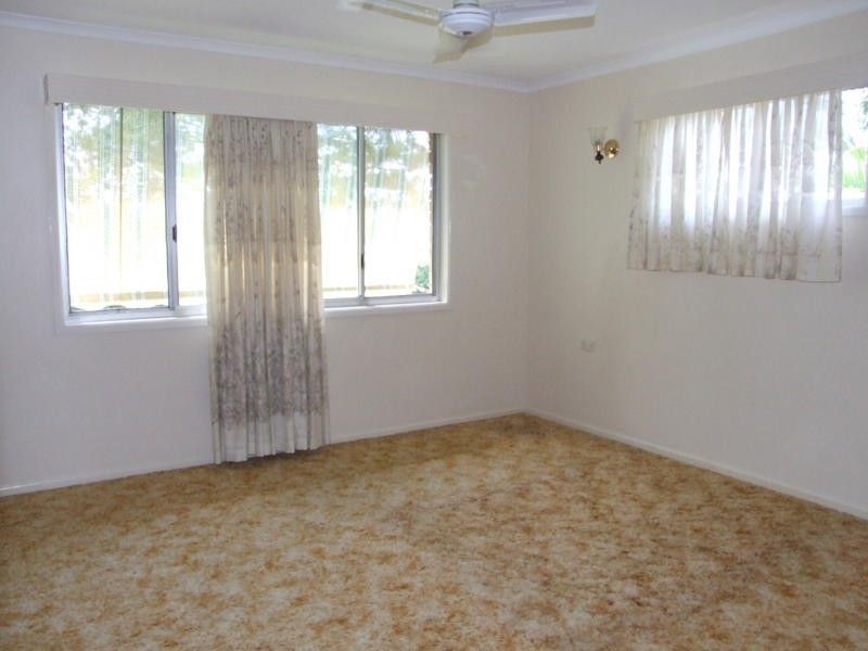 50 Hillcrest Ave, Scarness QLD 4655