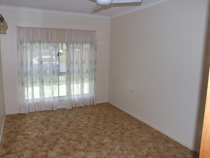 50 Hillcrest Ave, Scarness QLD 4655