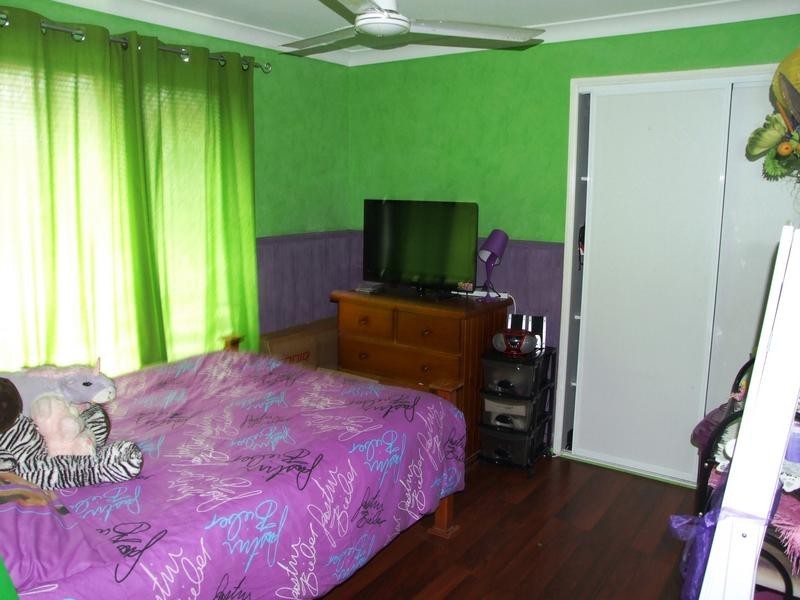 40 Cedar Cres, Kawungan QLD 4655